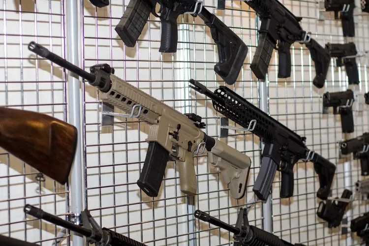 Interview What every American should know about red flag gun(03)